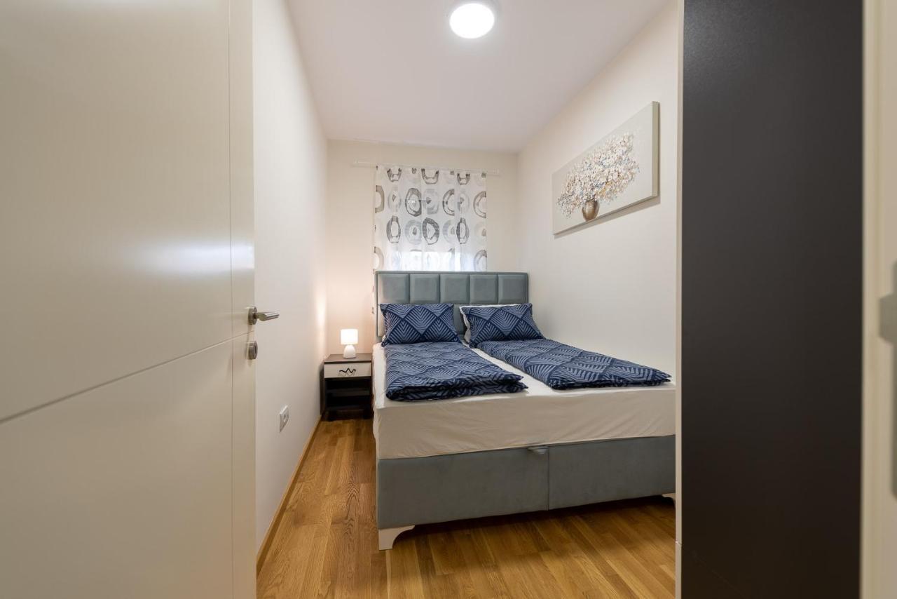 Danijela Apartment Novi Sad Buitenkant foto